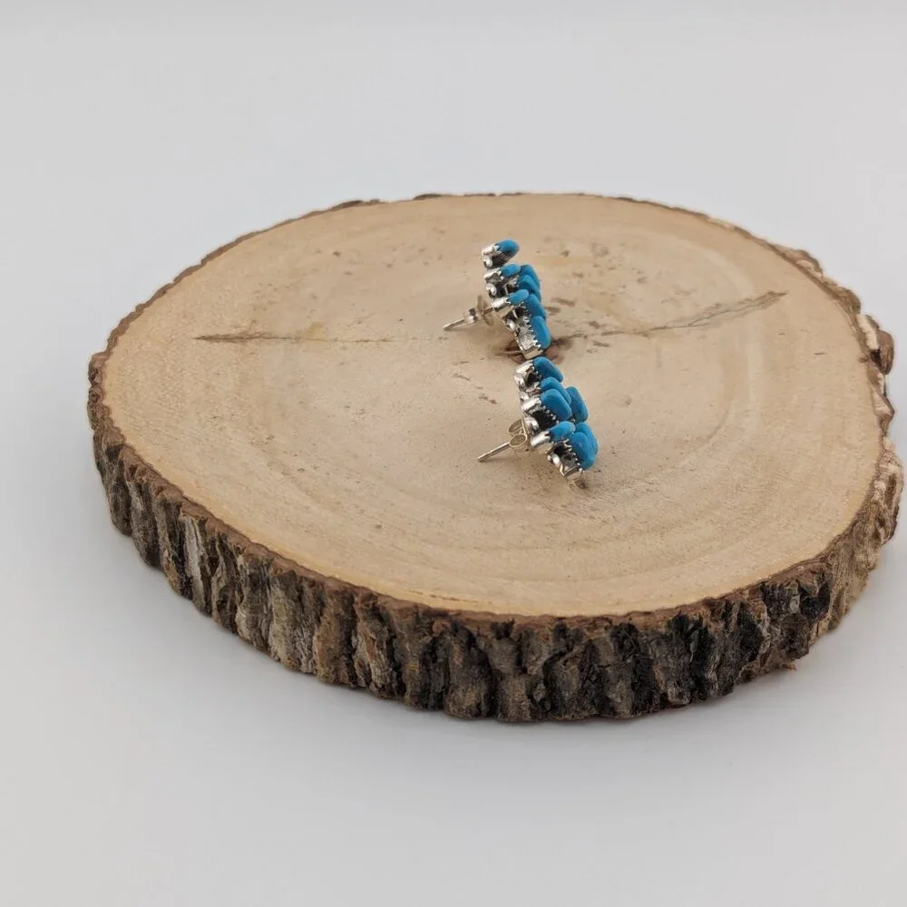 Zuni Petite Needlepoint Turquoise Earrings Native American Handmade Jewelry**‎